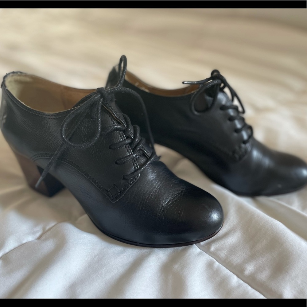 Frye Stella Oxford Shoes